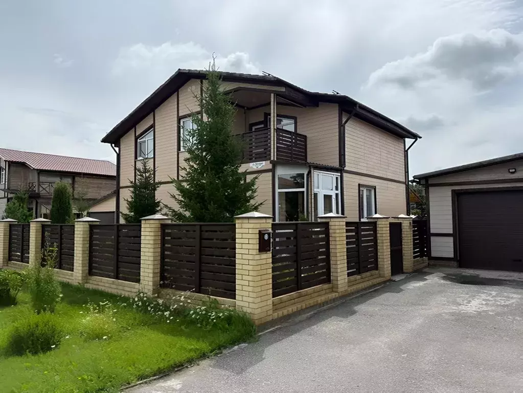 Коттедж в Омская область, Омск ул. Пихтовая, 11 (143 м) - Фото 1