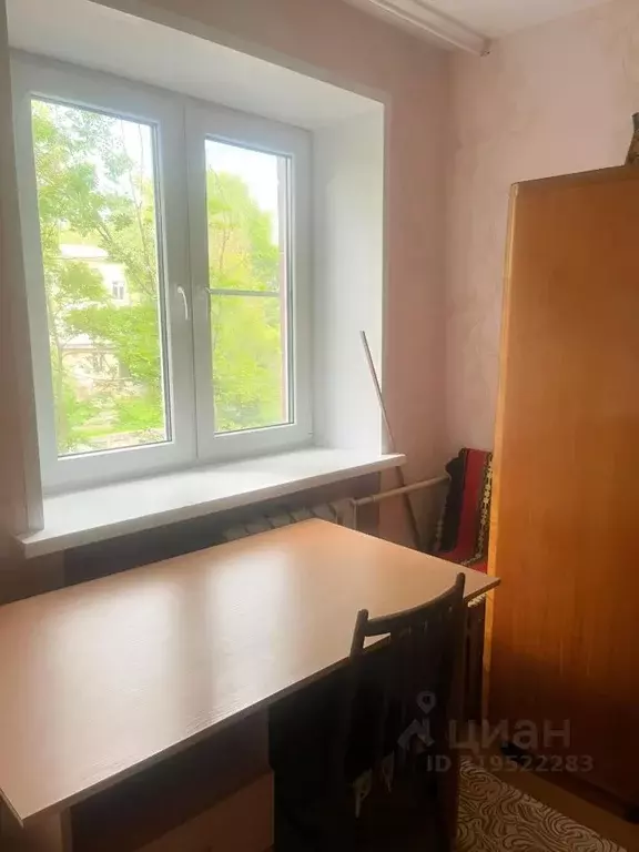 Комната Нижегородская область, Нижний Новгород ул. Сурикова, 14 - Фото 2