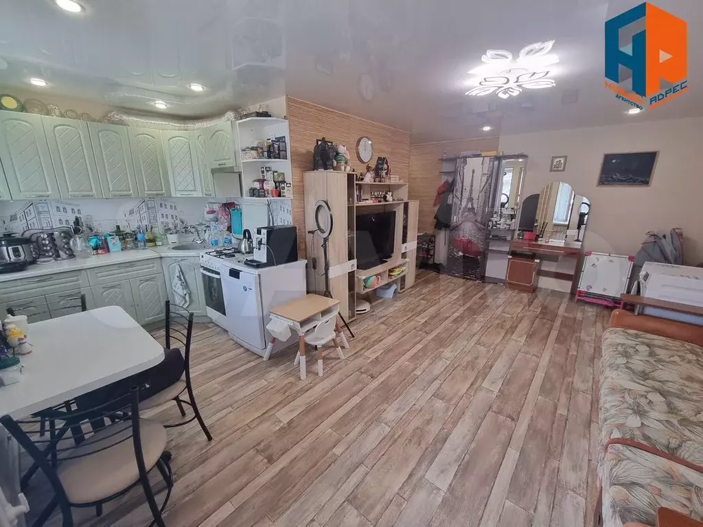 3-к. квартира, 60 м, 1/5 эт. - Фото 1