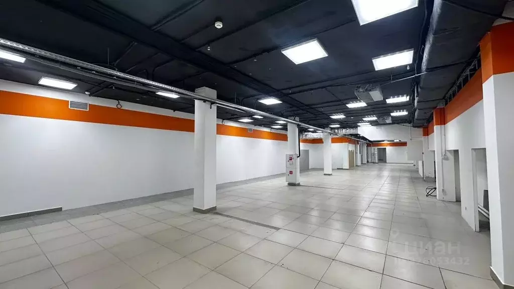 Торговая площадь в Красноярский край, Красноярск ул. Молокова, 56/1кА ... - Фото 1