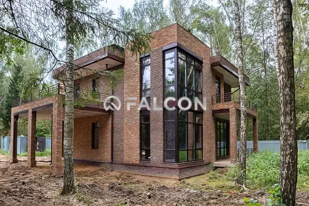 Дом в Москва № 88 кв-л, 28 (220 м) - Фото 1