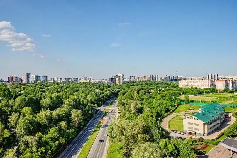 1-к кв. Татарстан, Казань Танковая ул., 2 (50.0 м) - Фото 2