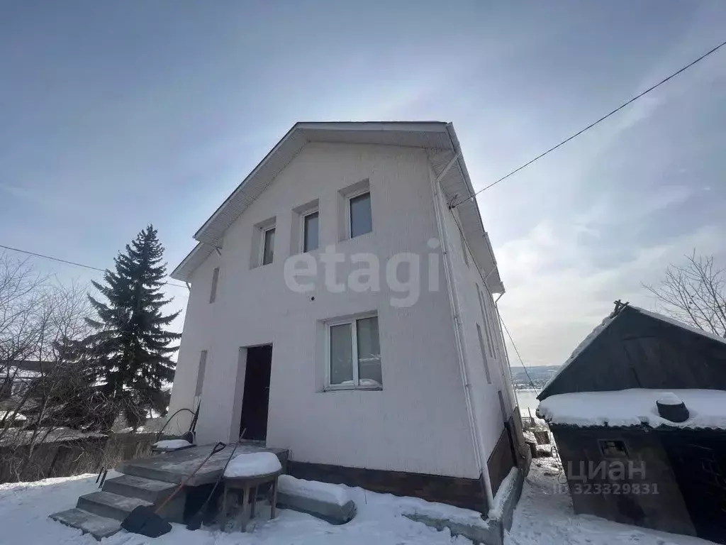 Дом в Иркутская область, Иркутск Дальневосточная ул., 38 (301 м) - Фото 1