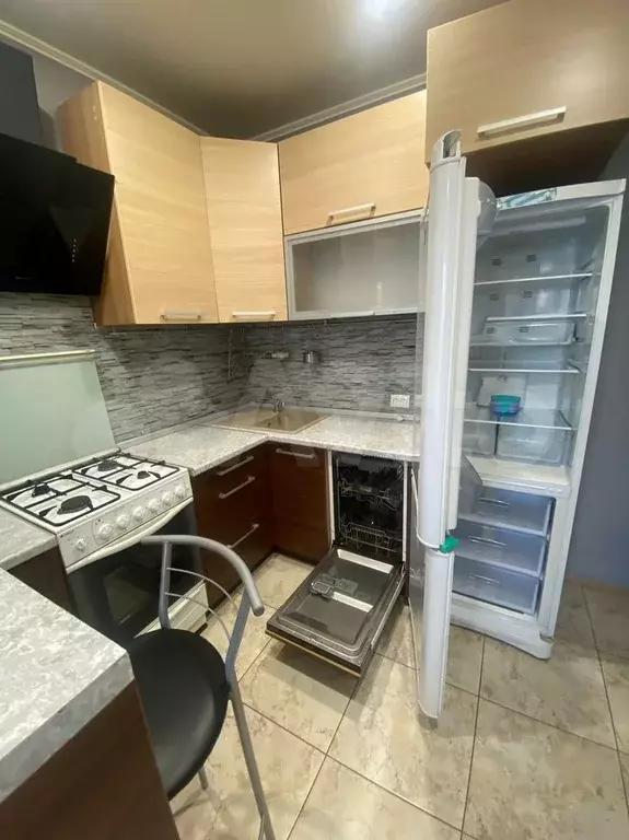 2-к. квартира, 59 м, 2/9 эт. - Фото 0