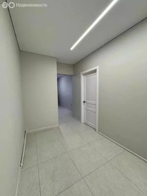 3-комнатная квартира: Якутск, улица Дзержинского, 41/2 (79 м) - Фото 1