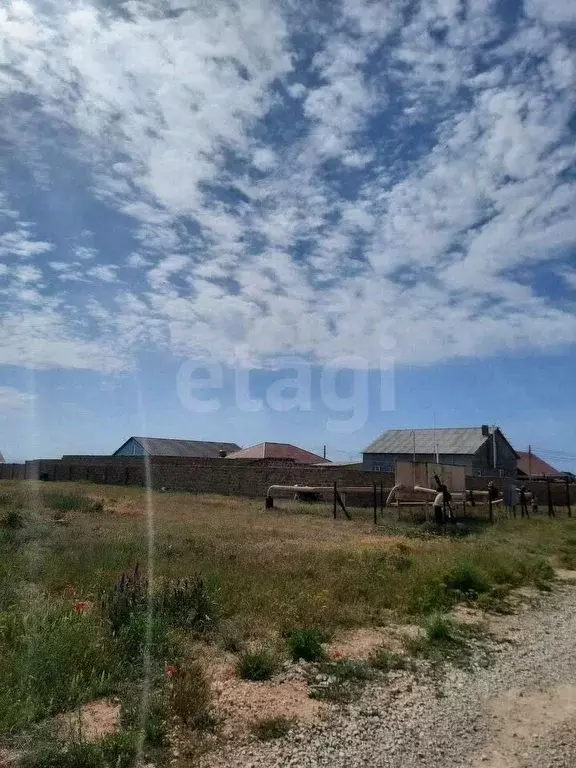 Участок в Крым, Сакский район, с. Суворовское ул. Северная, 80 (8.35 ... - Фото 0