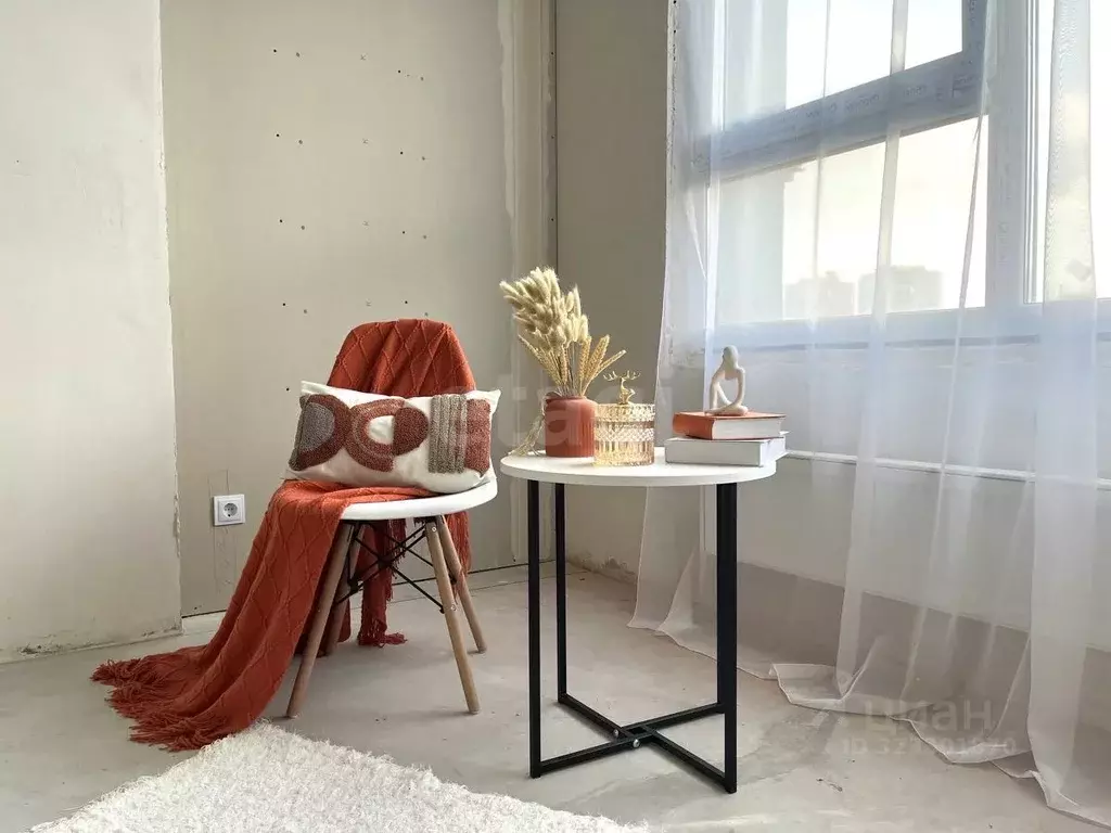 2-к кв. Омская область, Омск ул. Б.Г. Шаронова, 9 (68.0 м) - Фото 1