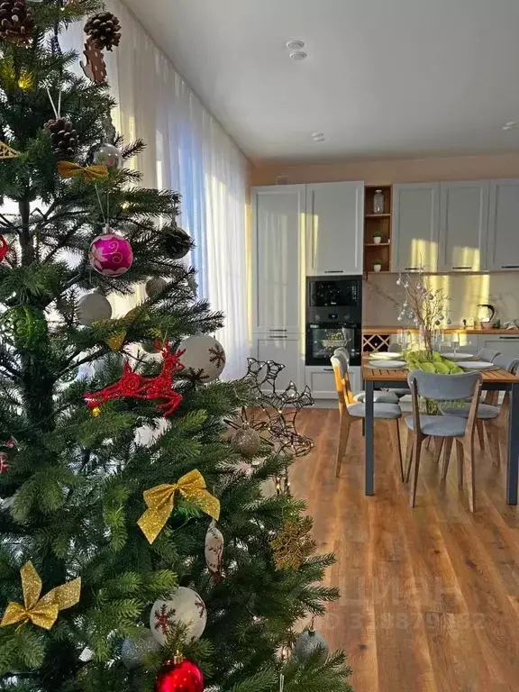 Дом в Красноярский край, Емельяново городское поселение, Емельяново ... - Фото 2