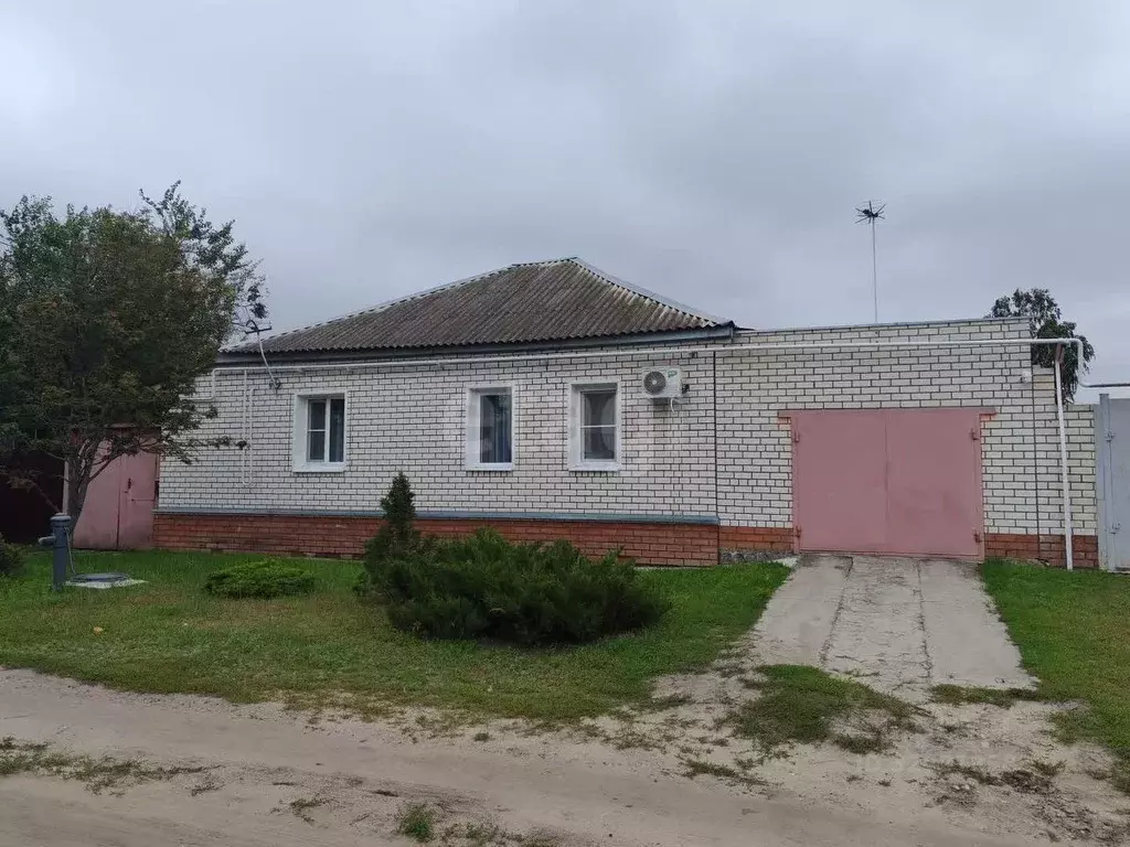 Дом в Воронежская область, Борисоглебск пер. Чайковского, 51 (62 м) - Фото 1