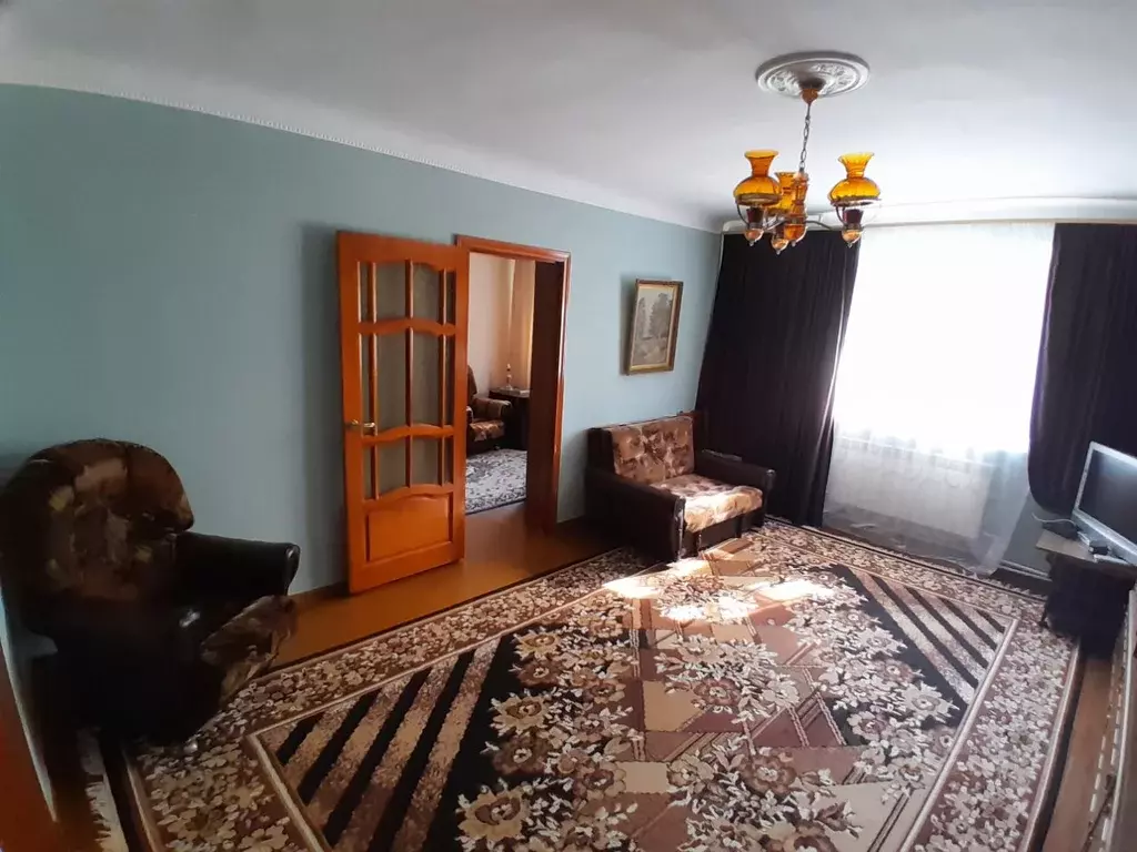 3-к кв. Саратовская область, Балашов ул. Гагарина, 130 (74.1 м) - Фото 1