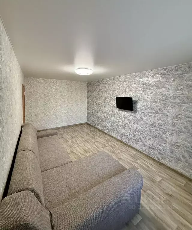 4-к кв. Челябинская область, Челябинск ул. Дзержинского, 8 (76.4 м) - Фото 0