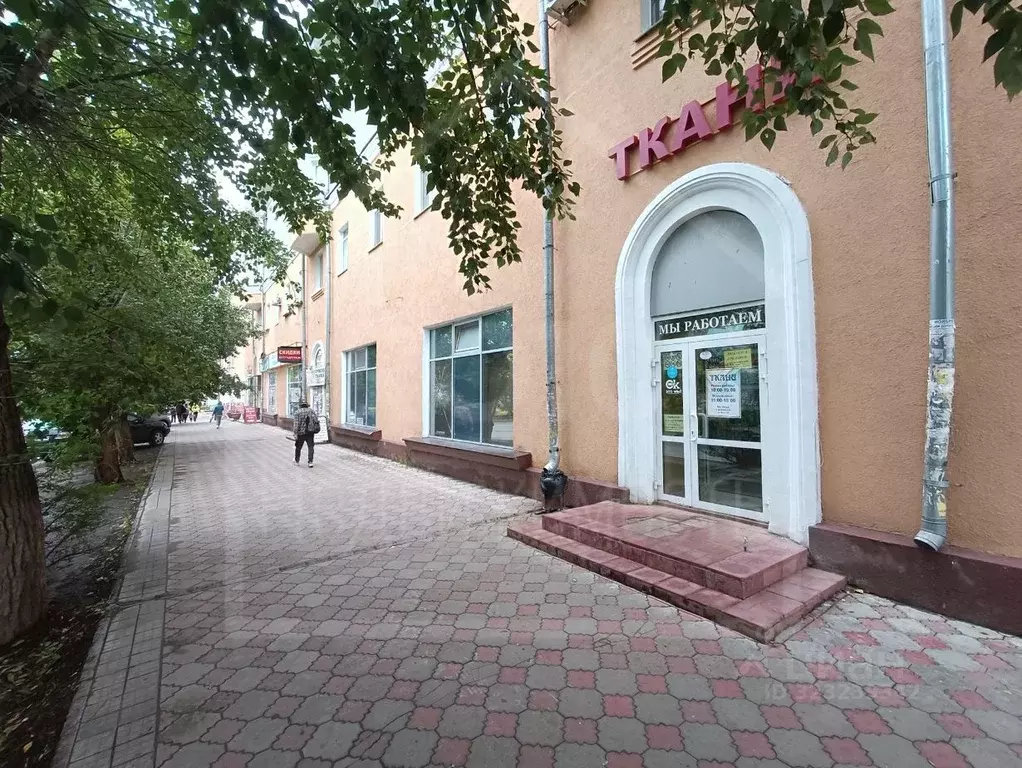 Помещение свободного назначения в Омская область, Омск просп. Мира, 60 ... - Фото 1