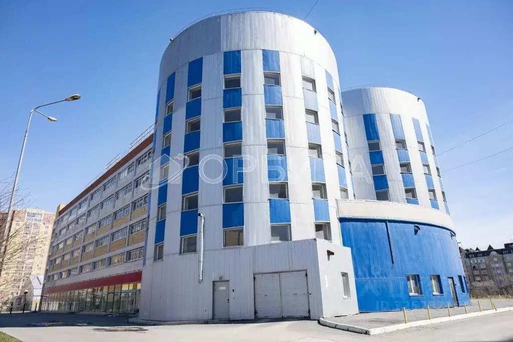 Торговая площадь в Тюменская область, Тюмень 6-й мкр, ул. Валерии ... - Фото 1