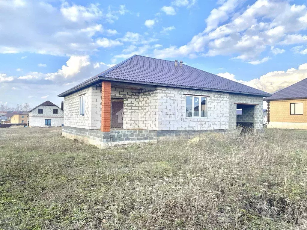 Дом в Белгородская область, Строитель Яковлевский городской округ, ... - Фото 0