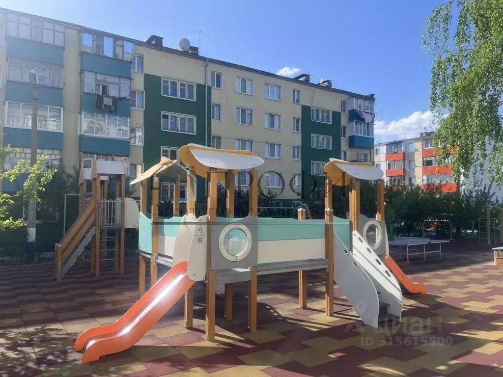 2-к кв. Белгородская область, Новый Оскол Дорожная ул., 4 (36.0 м) - Фото 0