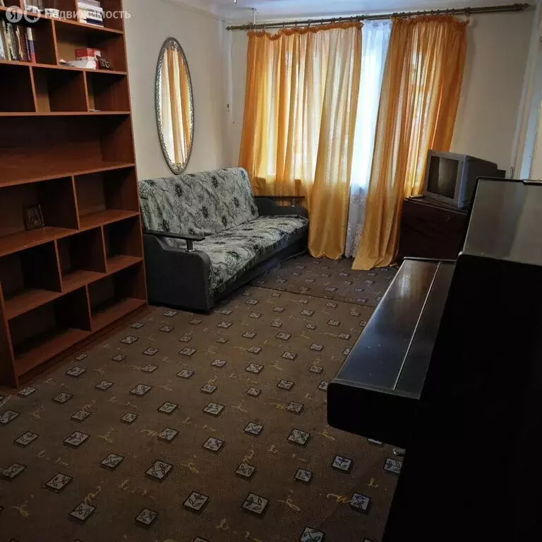 3-комнатная квартира: Шахты, улица Маяковского, 82 (57.4 м) - Фото 0