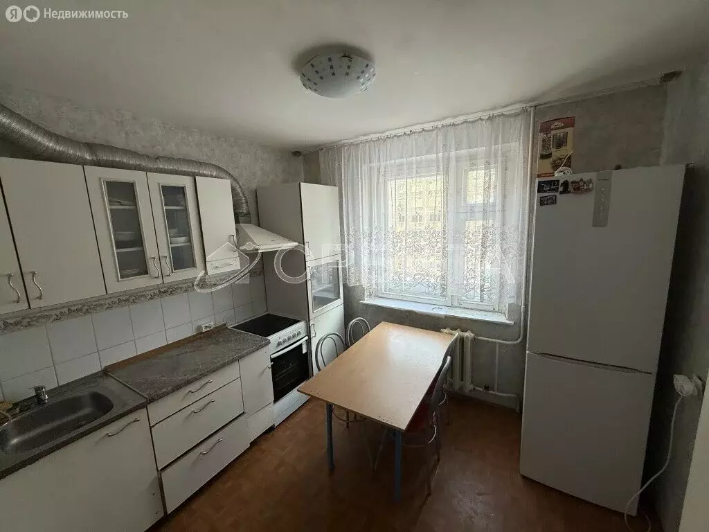 2-комнатная квартира: Тюмень, Уральская улица, 74 (51.8 м) - Фото 1