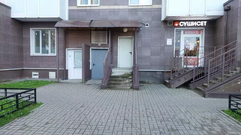 Помещение свободного назначения в Санкт-Петербург пос. Парголово, ул. ... - Фото 1