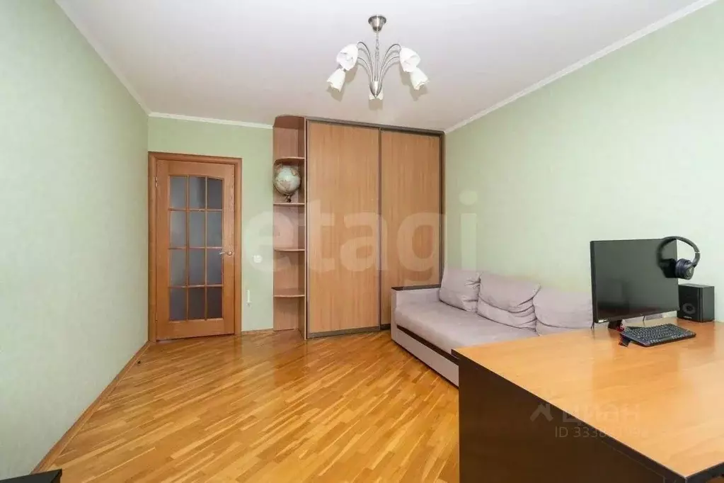 2-к кв. Тюменская область, Тюмень ул. Чернышевского, 1 (69.5 м) - Фото 1