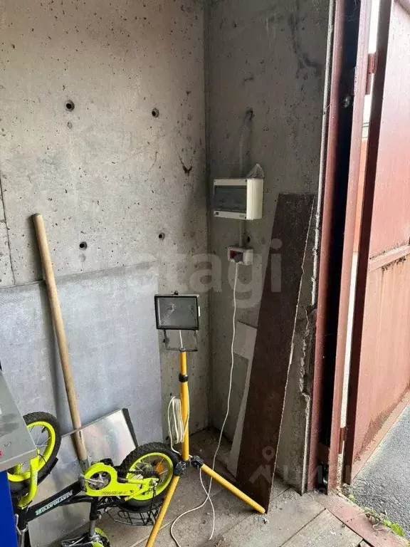 Гараж в Тюменская область, Тюмень Новгородская ул., 27 (24 м) - Фото 2