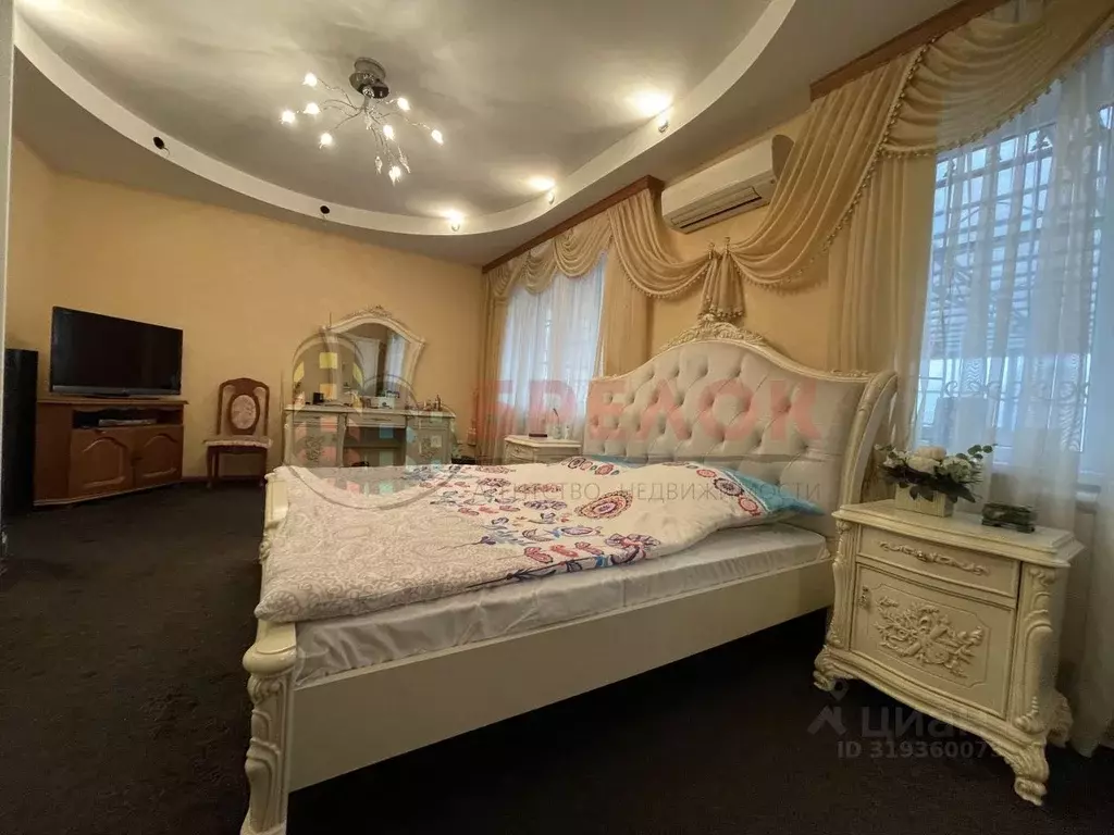Дом в Ростовская область, Ростов-на-Дону Портовая ул., 131 (150 м) - Фото 1