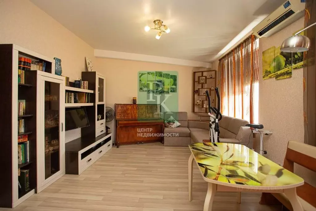 1-к кв. Севастополь ул. Челнокова, 12/5 (49.2 м) - Фото 1