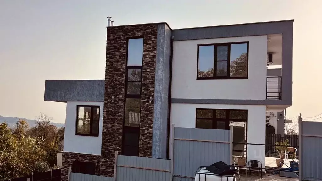 Дом в Краснодарский край, Сочи городской округ, с. Высокое ул. ... - Фото 2