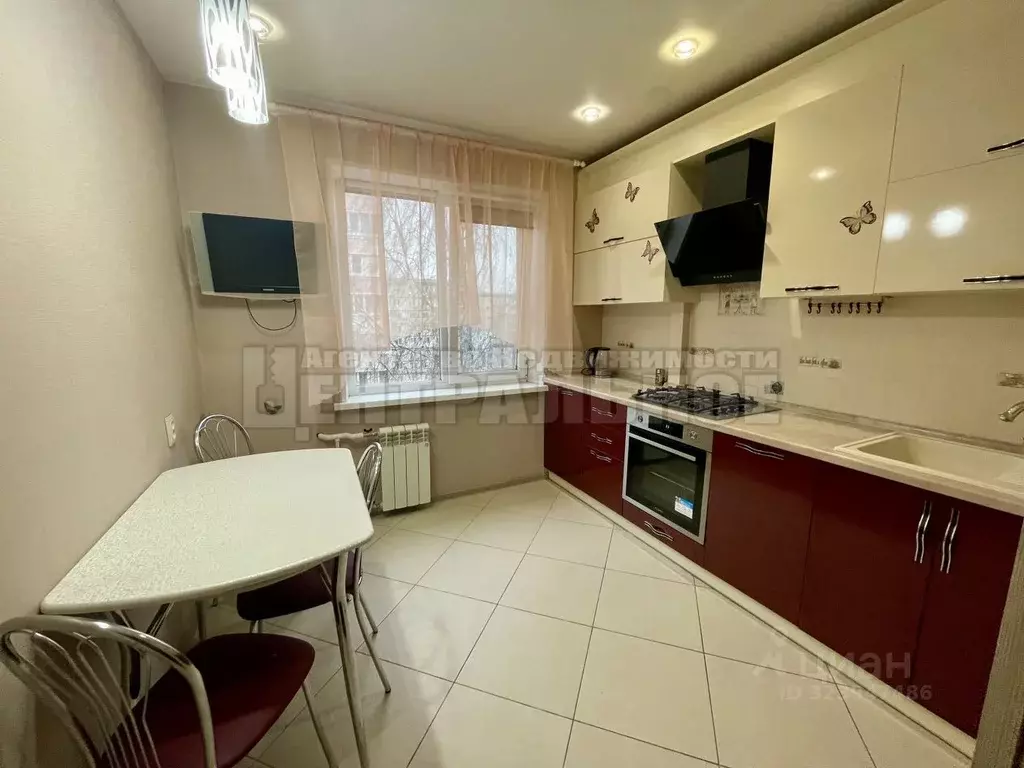 2-к кв. Смоленская область, Смоленск ул. Петра Алексеева, 15/70 (58.0 ... - Фото 1