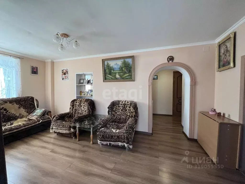 Дом в Саратовская область, Балашовский район, с. Старый Хопер ... - Фото 0