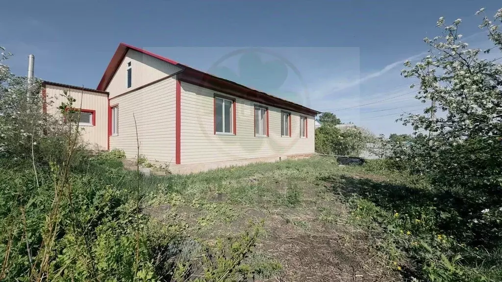 Дом в Башкортостан, Кушнаренковский сельсовет, с. Кушнаренково ул. ... - Фото 1