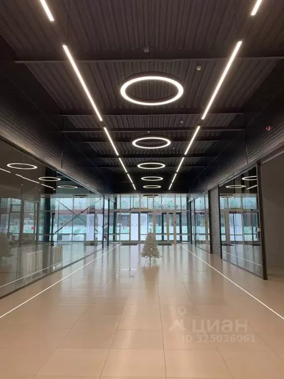 Помещение свободного назначения в Свердловская область, Екатеринбург ... - Фото 1