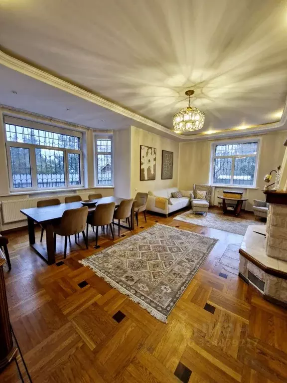 Дом в Москва Заречный кп, 4 (435 м) - Фото 1