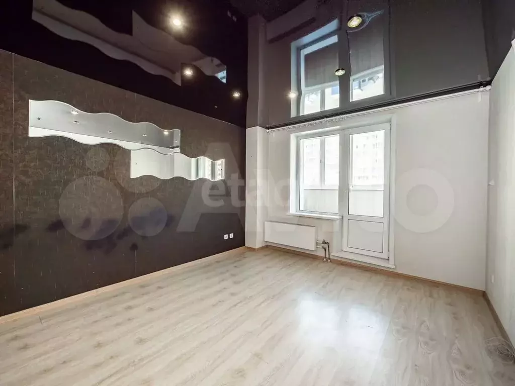 2-к. квартира, 40 м, 1/10 эт. - Фото 0