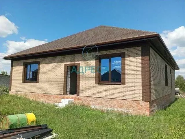 Дом в Белгородская область, Чернянский район, Русскохаланское с/пос, ... - Фото 1