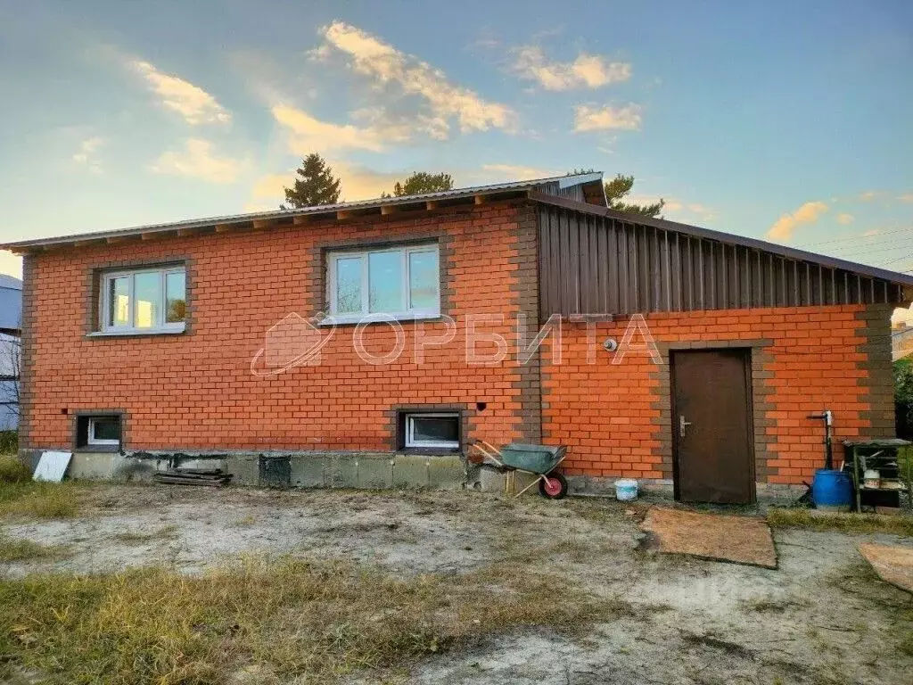 Дом в Тюменская область, Тюмень Парфеново мкр, ул. Жданова, 112 (178 ... - Фото 1