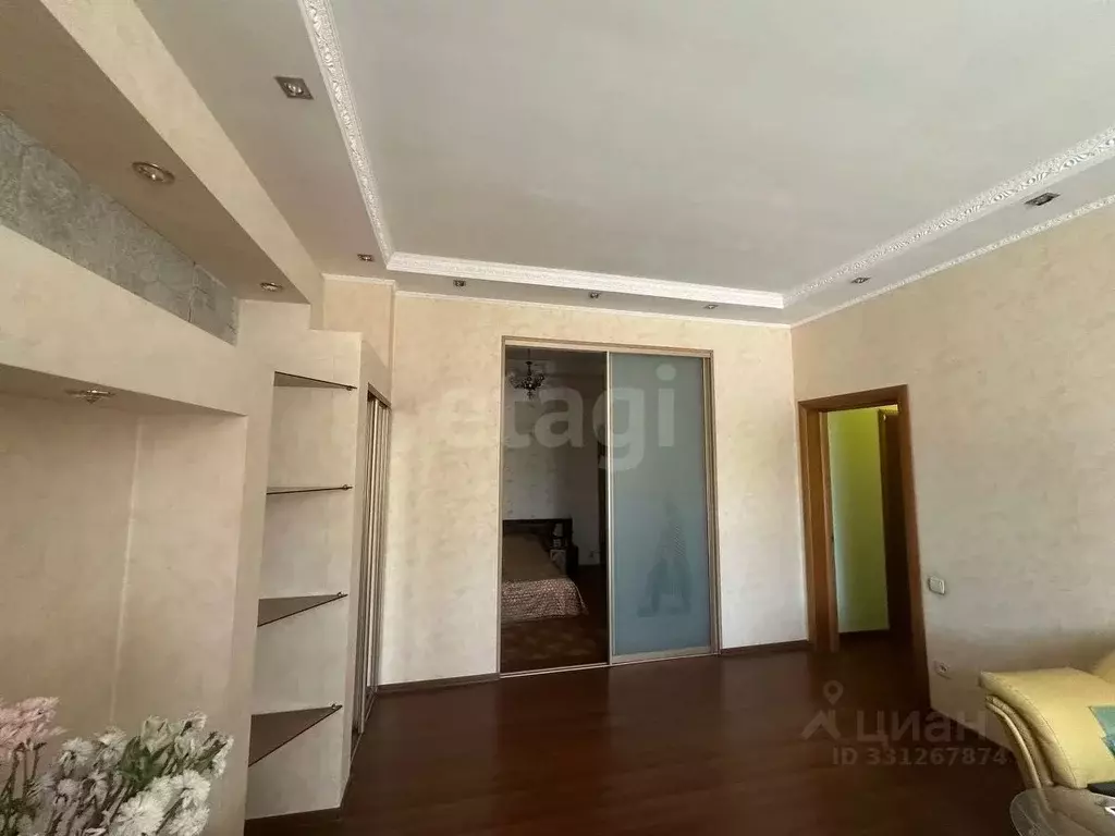 3-к кв. Омская область, Омск ул. Серова, 18 (64.0 м) - Фото 2