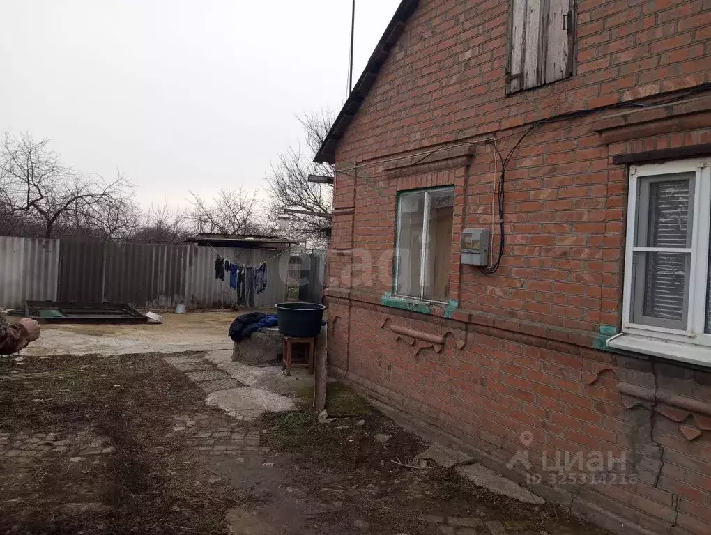 Дом в Ростовская область, Неклиновский район, Вареновское с/пос, с. ... - Фото 1