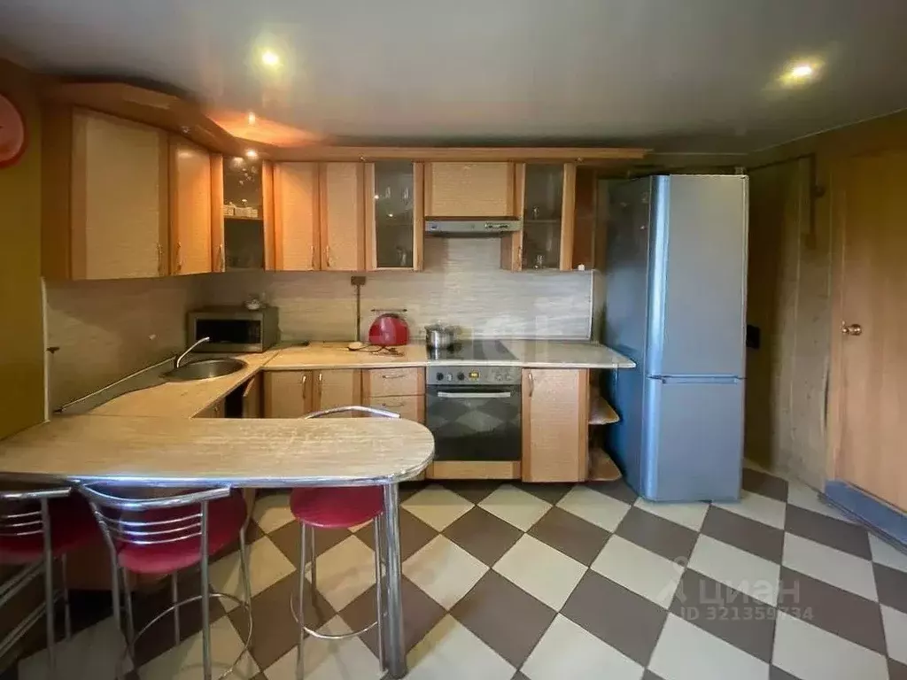 Дом в Псковская область, Псковский район, Ядровская волость, д. ... - Фото 1