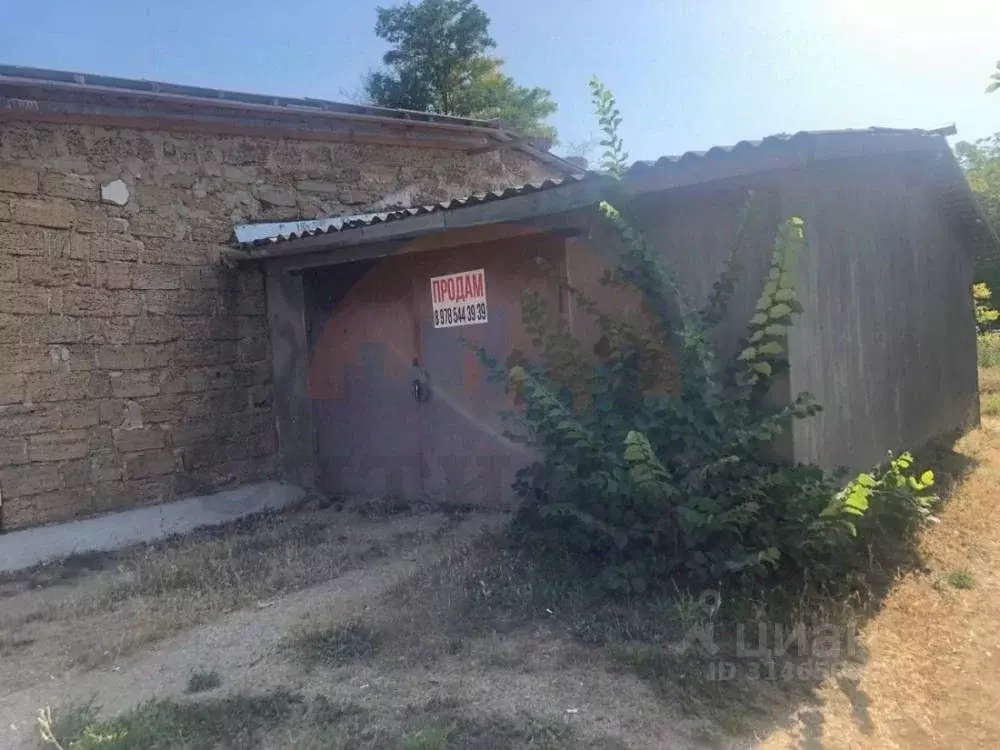 Гараж в Крым, Сакский район, Новофедоровка пгт ул. Спортивная, 10 (26 ... - Фото 0