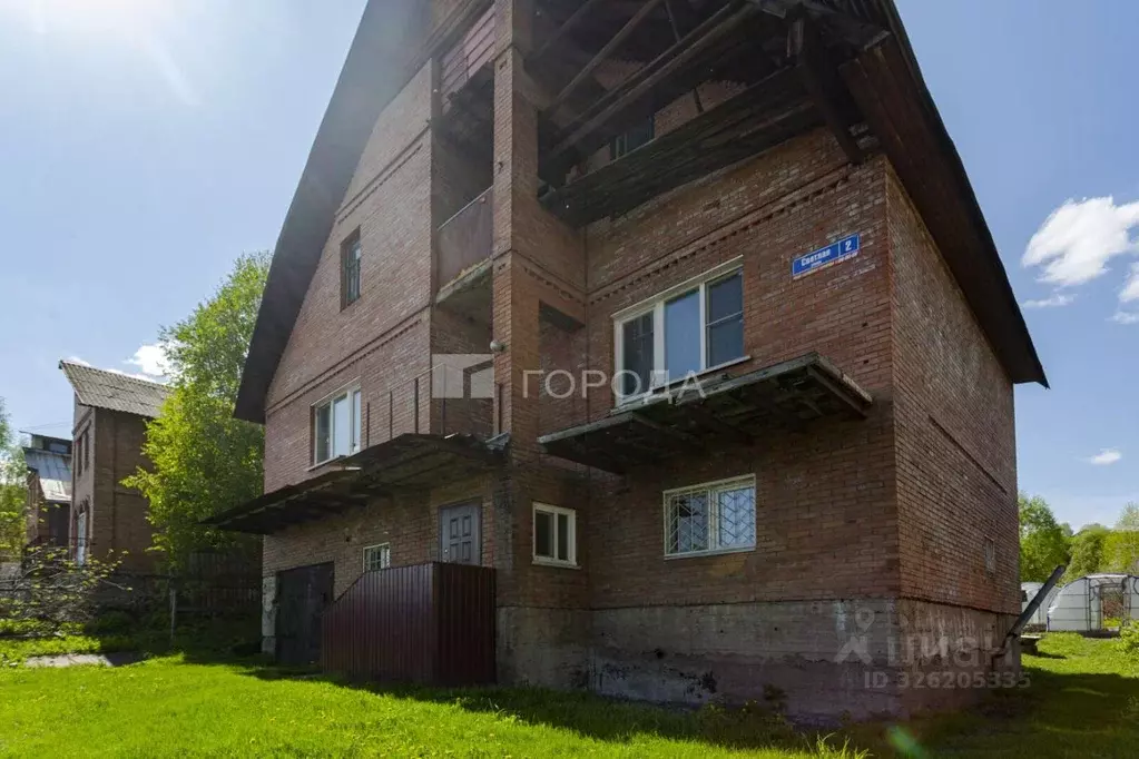Дом в Кемеровская область, Новокузнецк Светлая ул., 2 (174 м) - Фото 1