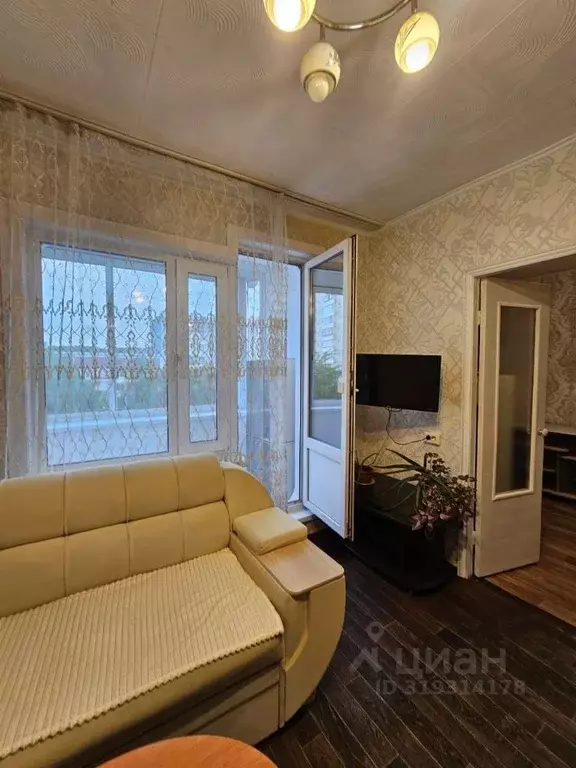 2-к кв. Иркутская область, Иркутск Университетский мкр, 61 (45.0 м) - Фото 1