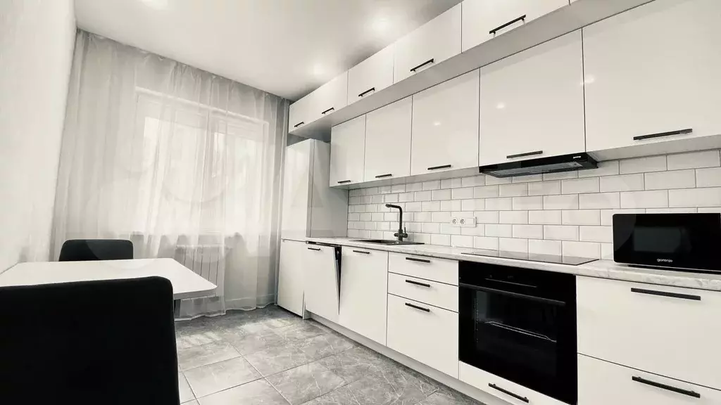 1-к. квартира, 43 м, 3/9 эт. - Фото 1