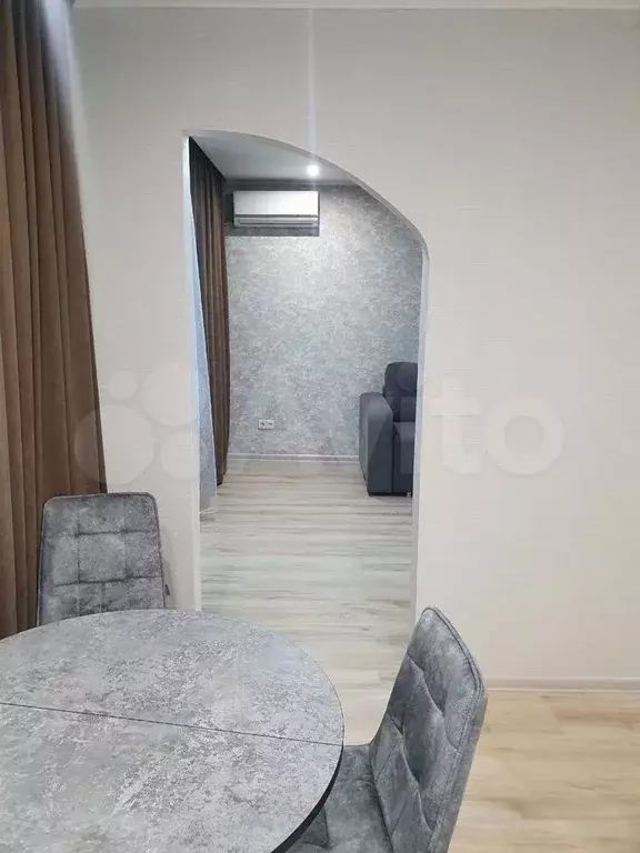 1-к. квартира, 39 м, 1/9 эт. - Фото 1