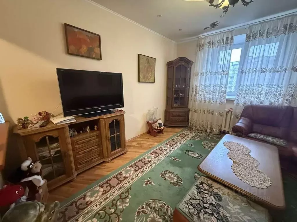 3-к кв. Белгородская область, Белгород ул. Чапаева, 13 (98.0 м) - Фото 1