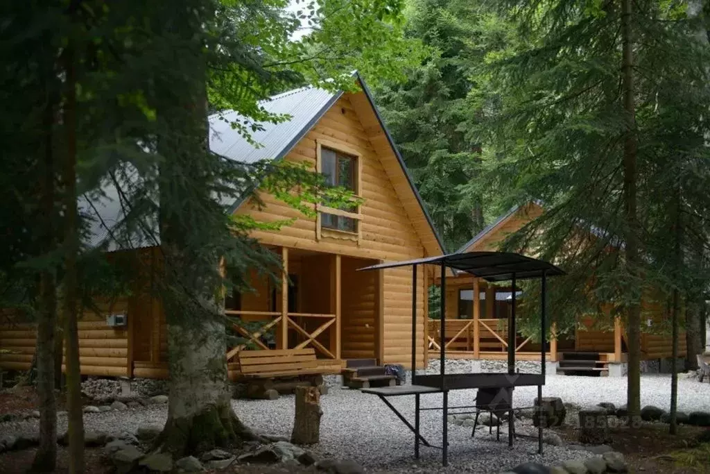 Дом в Карачаево-Черкесия, Зеленчукский район, с. Архыз  (90 м) - Фото 1