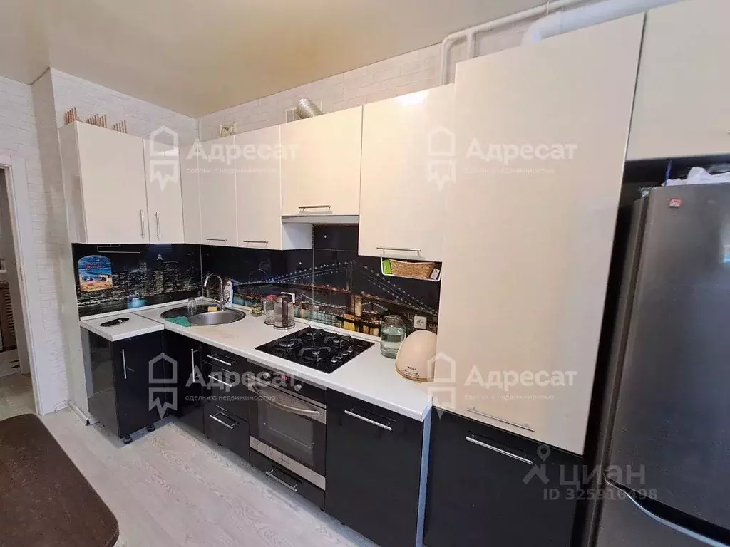 2-к кв. Волгоградская область, Волгоград ул. Грибанова, 2а (49.6 м) - Фото 0