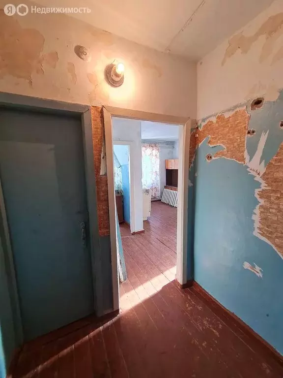 3-комнатная квартира: Омская область, рабочий посёлок Оконешниково, ... - Фото 1