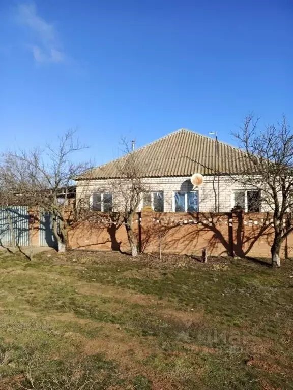 Дом в Калмыкия, Элиста Южного района 11-я ул., 49 (95 м) - Фото 0