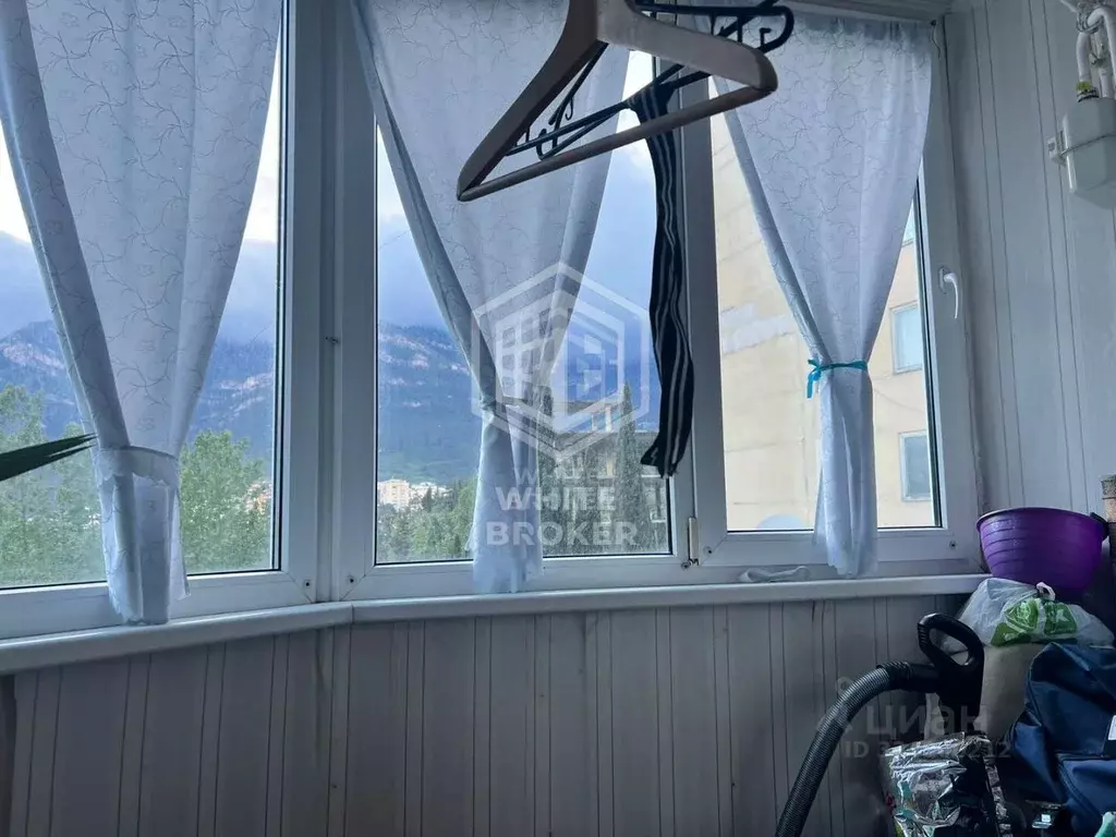 1-к кв. Крым, Ялта ул. Дзержинского, 33к3 (33.0 м) - Фото 2