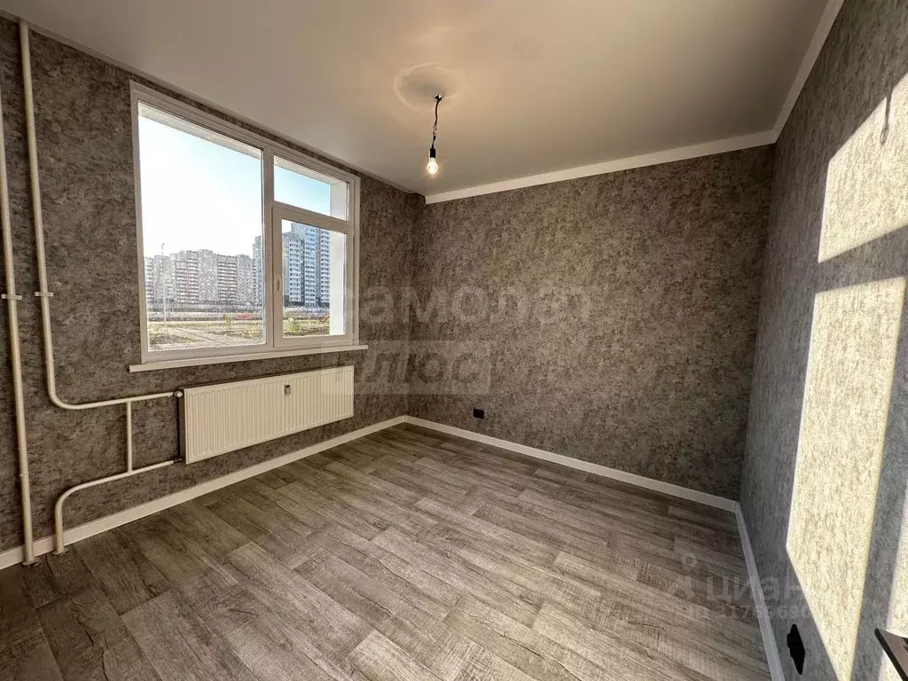 2-к кв. Оренбургская область, Оренбург ул. Эссена, 12 (37.8 м) - Фото 0
